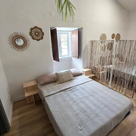 Casa De Pedra Melide