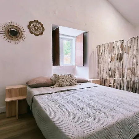 Casa De Pedra Couette-café *